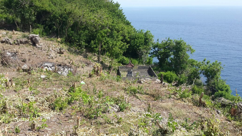 Sekartaji 2 Cliff Front.